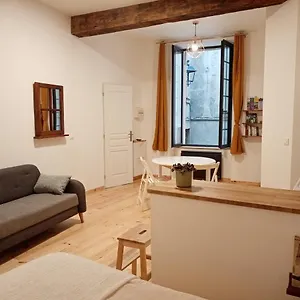 studio-ville-mdievale-charmant.hotels-rhonealpes.com/